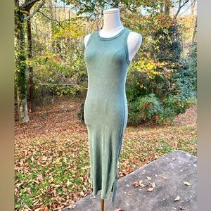 Boutique midi ribbed dress